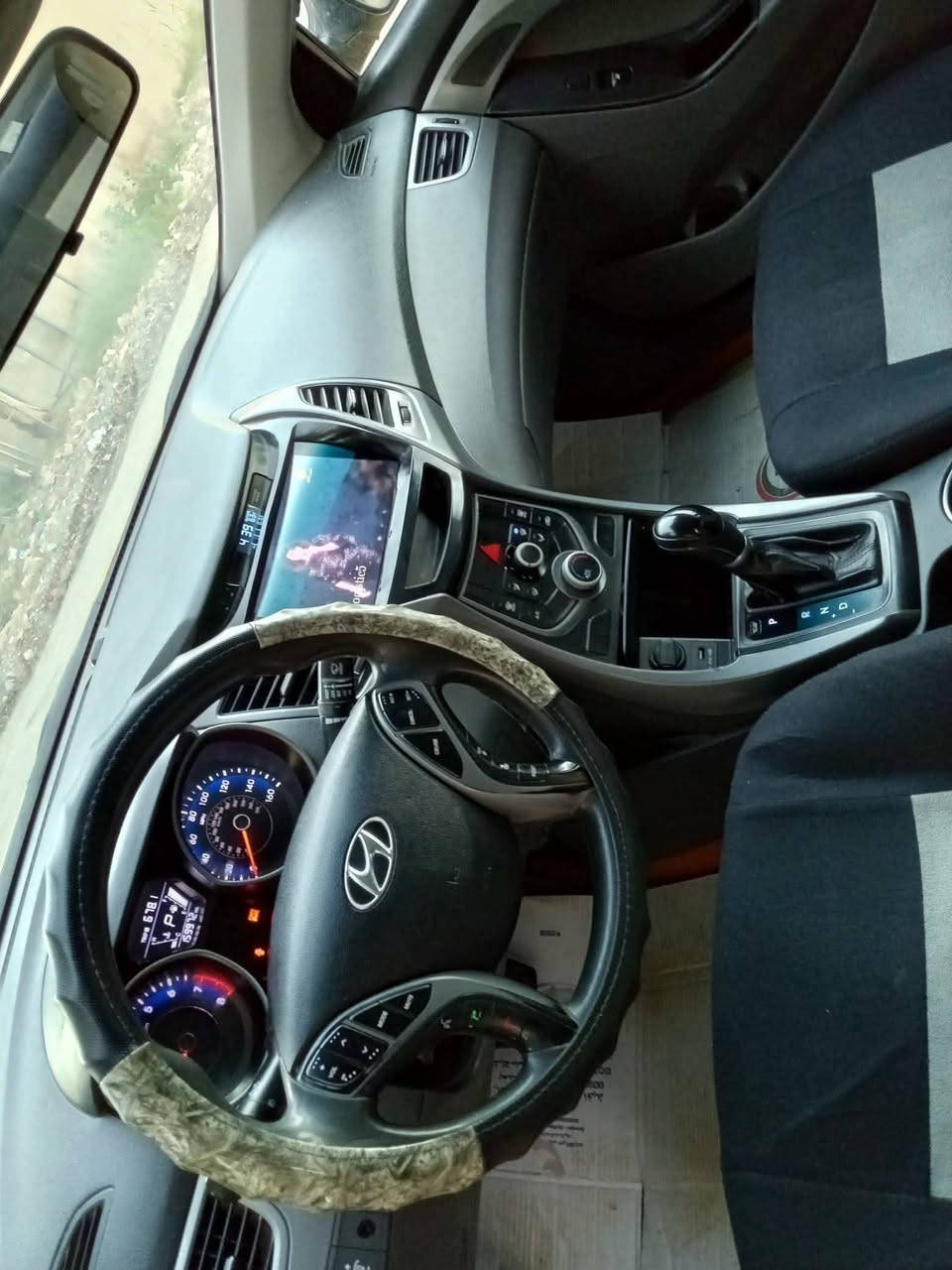 سلام عليكم لبيع او مراوس حسب القناعه   النترا بغداد انگليزي م 2015 مكينه الفين ضرر جامرلغ أيسر (بدون دواخل ) تخم تاير جديد سيارة بحالة جيدة سنويه لل 2030 مصفره هيئة وغرامات خط جوال صدر امام خلفي جديد اي ستفسار هاذه رقمي *********** مگاني بعقوبه حي المعلمين
