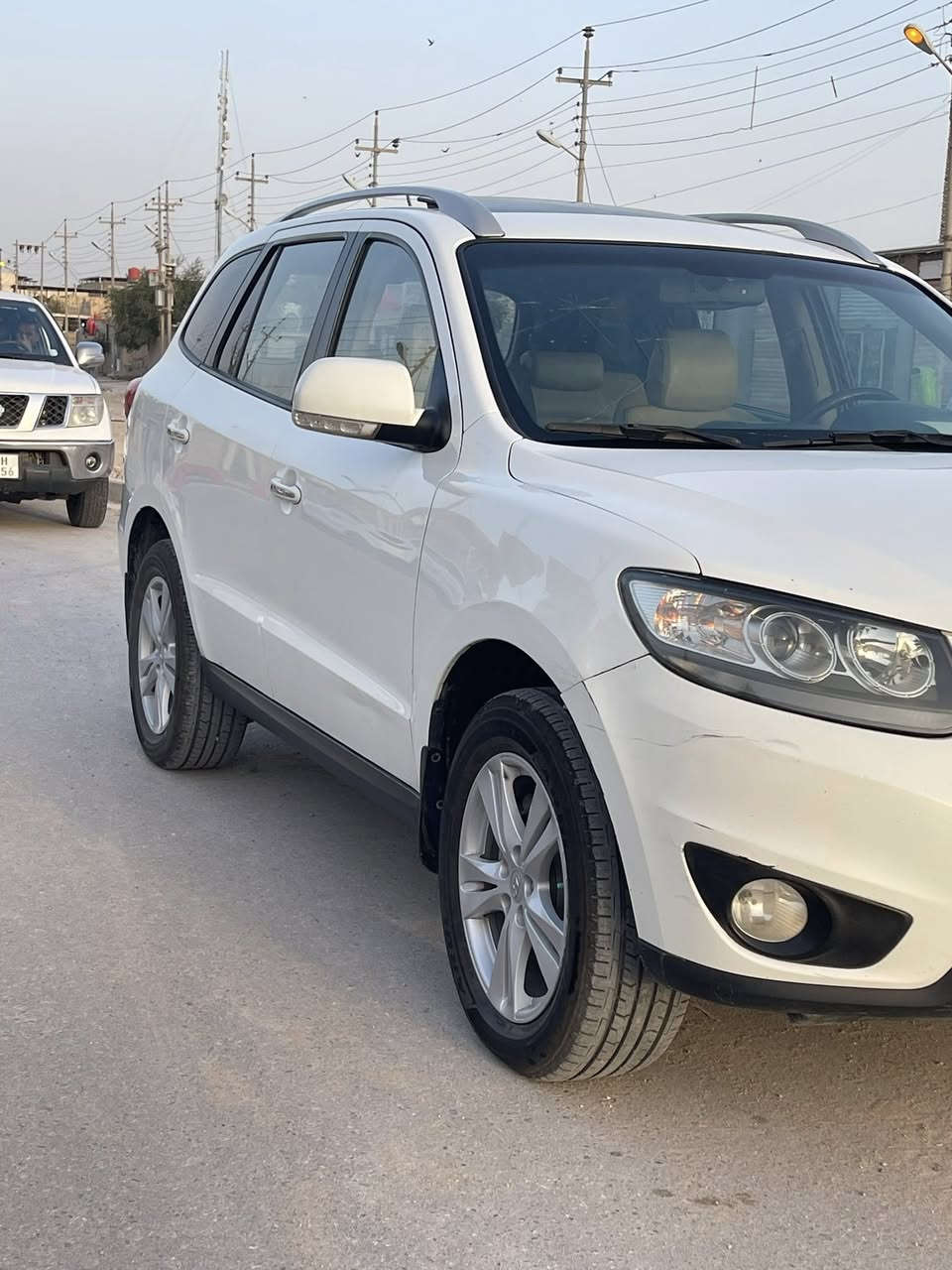 سنتافيه للبيع موديل 2011  فول فول موصفات فتحة تبريد تلث قطع كامرة بالمراية خلفيه حساسات كشنات جلد ثلاجه مثبت سرعة بعد بيه هواي   كفاله عامة ضربة وصبغ وتبديل و مكينه 6 سلندر  وكير  وحدادة  تخم تاير السيارة جديدة حيل  كلش حلوة مامتعوبه مال بيت رقم الانكليزي سنويه جديدة   وكله باسمنه تحويل ثاني يوم الاتصال ***********  مراوس حسب القناعة
