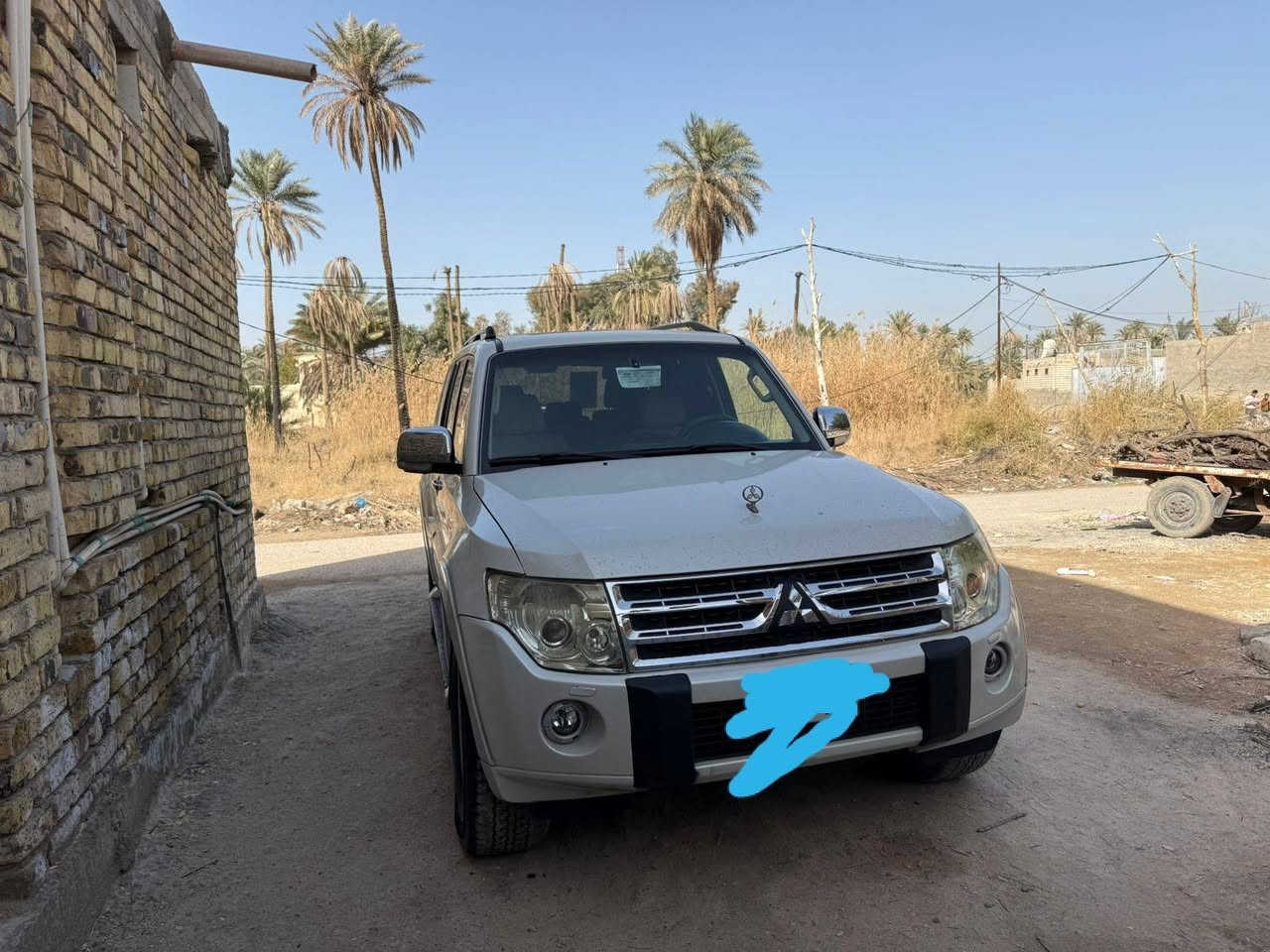 السلامعليكم باجيرو الفين 2010/مكفول فول البغداد /  / السعر 145 رقم *********** سعودي يداده ذهبي العنوان نجف
