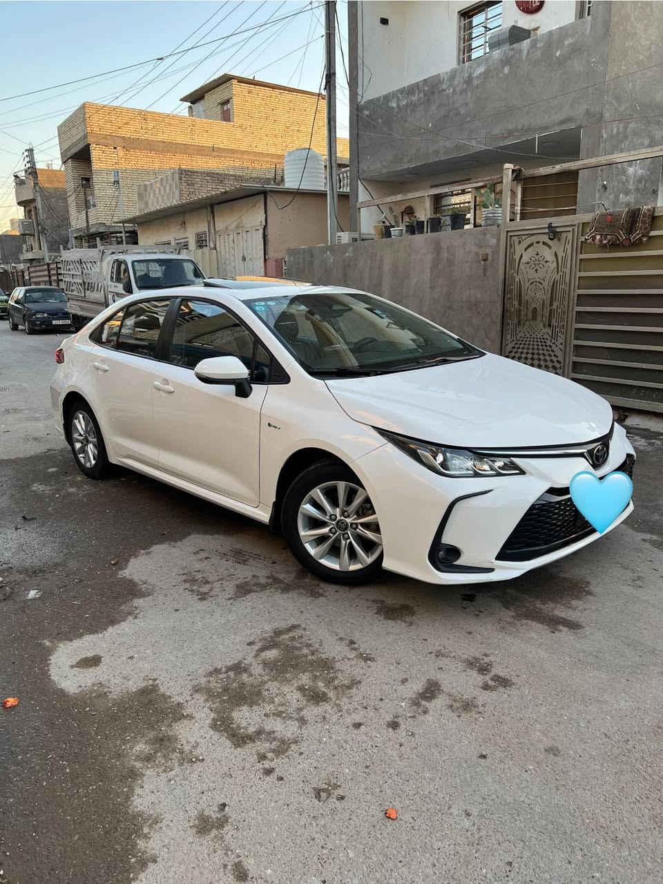 كورلا هايبرد 2024 شكل الخليجي  علامه سوده فول للاخير  ماشيه 34 الف رقم بغداد الإنكليزي بأسمي تحويل ثاني يوم
فتحة سقف
رادار 
تحذير عند خروج عن المسار 
مثبت سرعة 

قيادة ذاتية 
بريك ذاتي عند حاجة 
وضعيات قيادة 3
زر EV 
اوتو هولد 
هند بريك ذكي بصمة 
 فول تحكمات ستيرن 
شاشة كبيرة كار بلي +حاكية 
ويل كب تيوتا 
بك لايت لد اضواء زينون +كشافات زينون 
شاشة عدادات دجتل 
اشاير مري 
تبريد قطعتين ثلج ❄️ 
منافذ طاقة بل خلف  وبل امام 
زر اوتو لايت عالي 
اربع جام اوتو 
داخل جلد بلادي
أناره داخلية لد 
دخول ذكي بدون مفتاح 
ترحيب عند اقتراب 

السعر 155$ وبيها مجال

العنوان بغداد البياع حي الرساله

للأستفسار : ***********
