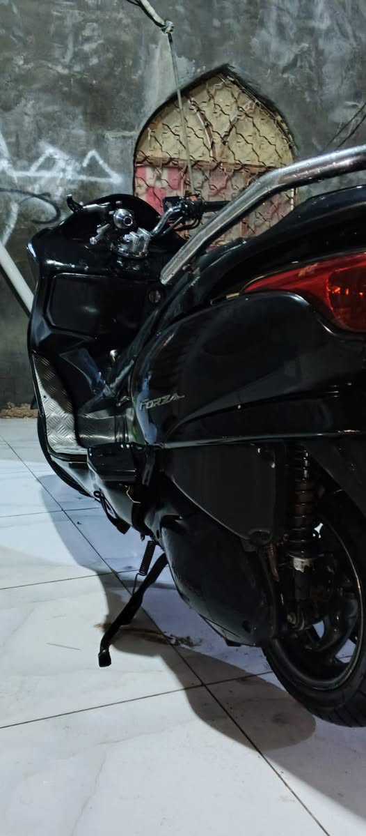 سلام عليكم فورزه08 كفاله مكينه جديده للبيع سعر800وبيه مجال او مراوس ايراني اوراق مكاني بصره القرنه بني منصور ***********وتساب وشريحة
