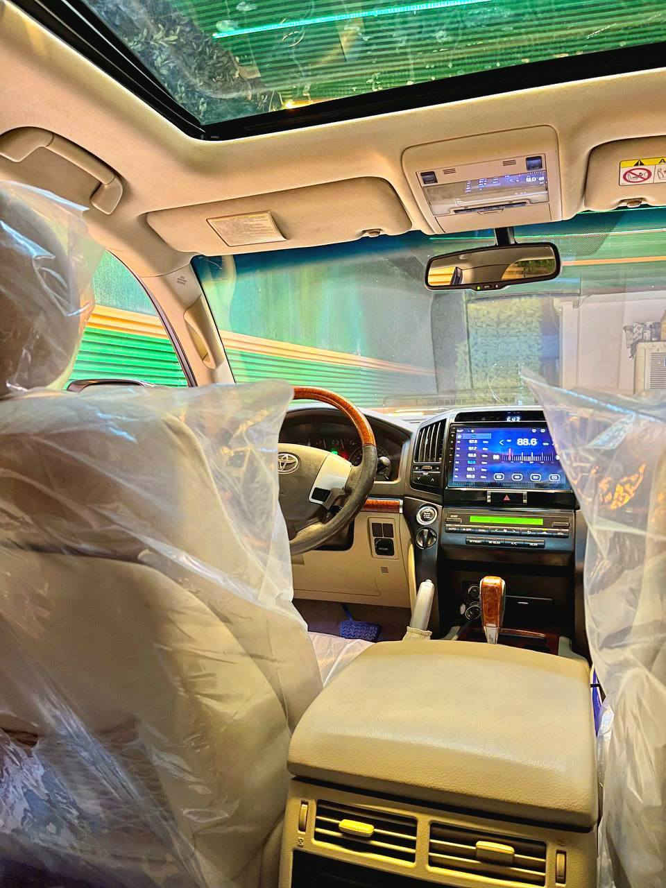 تـيـوتـا لانـدكـروز 2015 لـلـبـيـع 410 وبيها مجال فـول مـوصـفـات SAS ضـمـان شـركـة سـاز  تـشـغـيـل عـن بـعـد مـري شـفـط فـتـحـة هـوك سـحـب مـحـرك 6 سلندر تـبـريـد 3 قـطـع فـور ويـل 4x4 حـساسات مـقـاعـد كـهـربـاء كامرة 
كـيـر مـحـرك صـدر لـغـود شـاصـي كـلـة مـكـفـول فـقـط بارد بسيط في اجزاء السيارة  مـاشـيـة 170 الف كيلو رقم بغداد 
تـرهـم مـراوس *********** . *********** الـعـنـوان بـغـداد الـدورة الاثورين .
