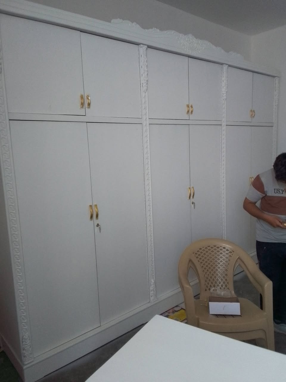 يوجد صباغ ابواب خشب وجراجيب وغرف نوم وكناتير وصبغ ابيض حراري العنوان/الرمادي/او الاتصال على الرقم/***********/او مراسله خاص/
