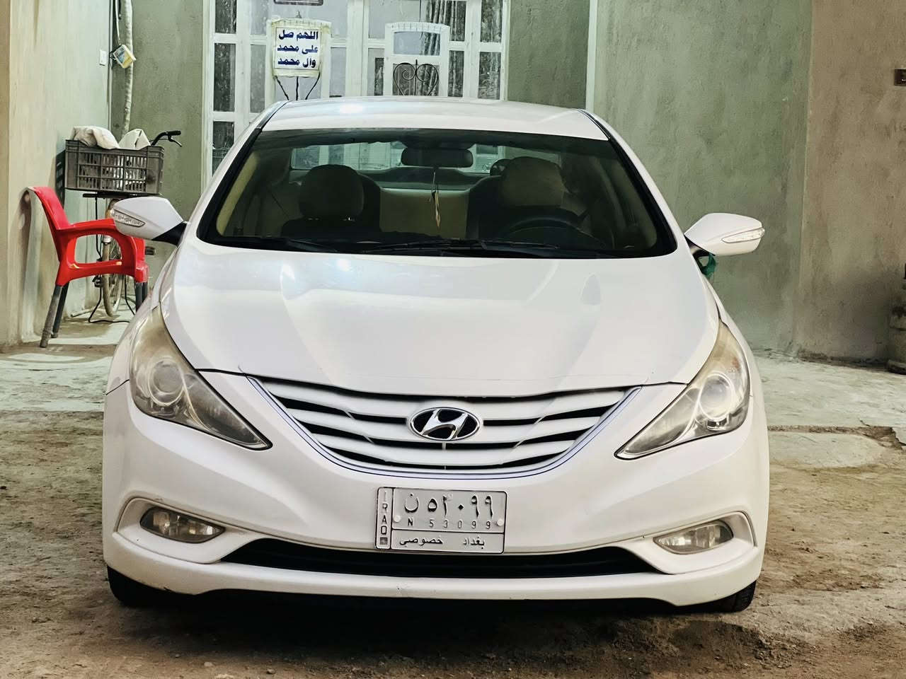 سلام عليكم 
سوناتا خليجي 2013 
بيه صبغ قليل بدون معجون جاملغ الخلفي عكس السايق
 صوره مرفوقه بالمنشور  
رقم بغداد باسمي تحويل ثاني يوم 
ماشيه167  محرك 2400حداديه جديده تخم تاير جديد 
السياره حلوه اكثر من الصور 
عنوان بابل المحاويل ناحيه الامام 
الخاص ماجاوب 
اتصل ***********
