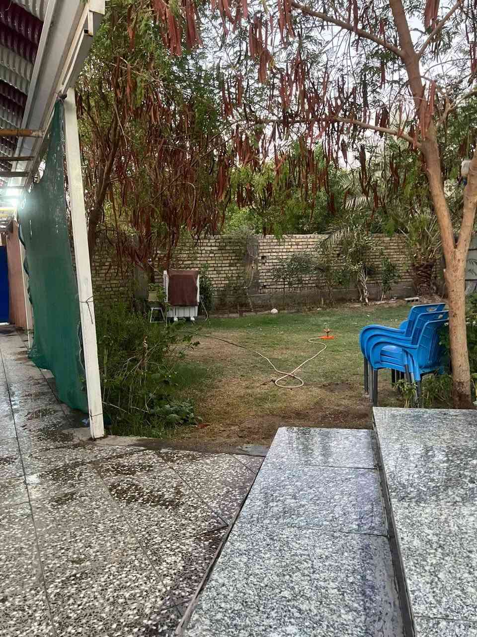 السلام عليكم
✨🏡 فرصة ذهبية لامتلاك منزل فاخر بموقع مميز واستثماري 🏡✨
📍 الموقع: شمال بابل – ناحية السدة – حي الزهراء (العلكاية) – قرب مولدة سيد صادق

للبيع منزل فاخر وحديث البناء، مشيّد بأفضل المواد الإنشائية وبتسليح درجة أولى، يجمع بين فخامة السكن وروعة الموقع وقوة الفرصة الاستثمارية.

🔹 المساحة الكلية: 800 متر²
🔹 مساحة البناء: 250 متر²
🔹 إجمالي مساحة بناء الطابقين: 500 متر²

⭐ مميزات العقار:
✅ طابو زراعي سند 25
✅ موقع حيوي ومميز قريب من الشارع العام
✅ ركن على شارعين مع تبليط كامل
✅ بناء حديث وتسليح درجة أولى وفق أعلى المواصفات
✅ جميع الخدمات متوفرة ومكتملة
✅ مساحات واسعة توفر الراحة والخصوصية
✅ مناسب للسكن العائلي الراقي
✅ فرصة استثمارية واعدة مع قابلية عالية لزيادة القيمة العقارية مستقبلاً

🌟 عقار يجمع بين الموقع المتميز، والمساحة الكبيرة، وجودة البناء، ليمنحك سكناً مثالياً واستثماراً آمناً في آن واحد.
📞 للاستفسار والمعاينة:
(***********)
