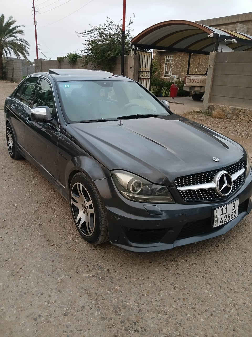 السلام عليكم ...مكلف بالنشر ..للبيع او مراوس مرسيدس ٢٠٠٨ محدثه ١٤ رقم بغداد الدولي تحويل مباشر السياره فول مواصفات محرك ٦ سلندر ٣٥٠٠ كير مكينه تبريد كفاله السعر ١٢٥$ مكاني الرمادي سجاريه ***********
