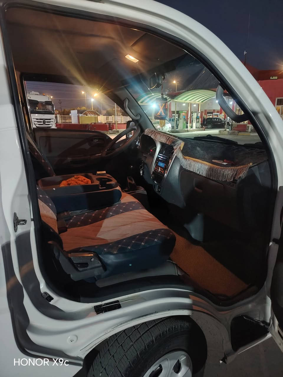 سلام عليكم كيا مفتوح؛ 2700 موديل 2014 مكفوله كير مكينه تخم تاير كله جديد رقمهه نجف مكانه بل نجف السعر 110 وبيهه، مجال بسيط رقم تلفون ***********
