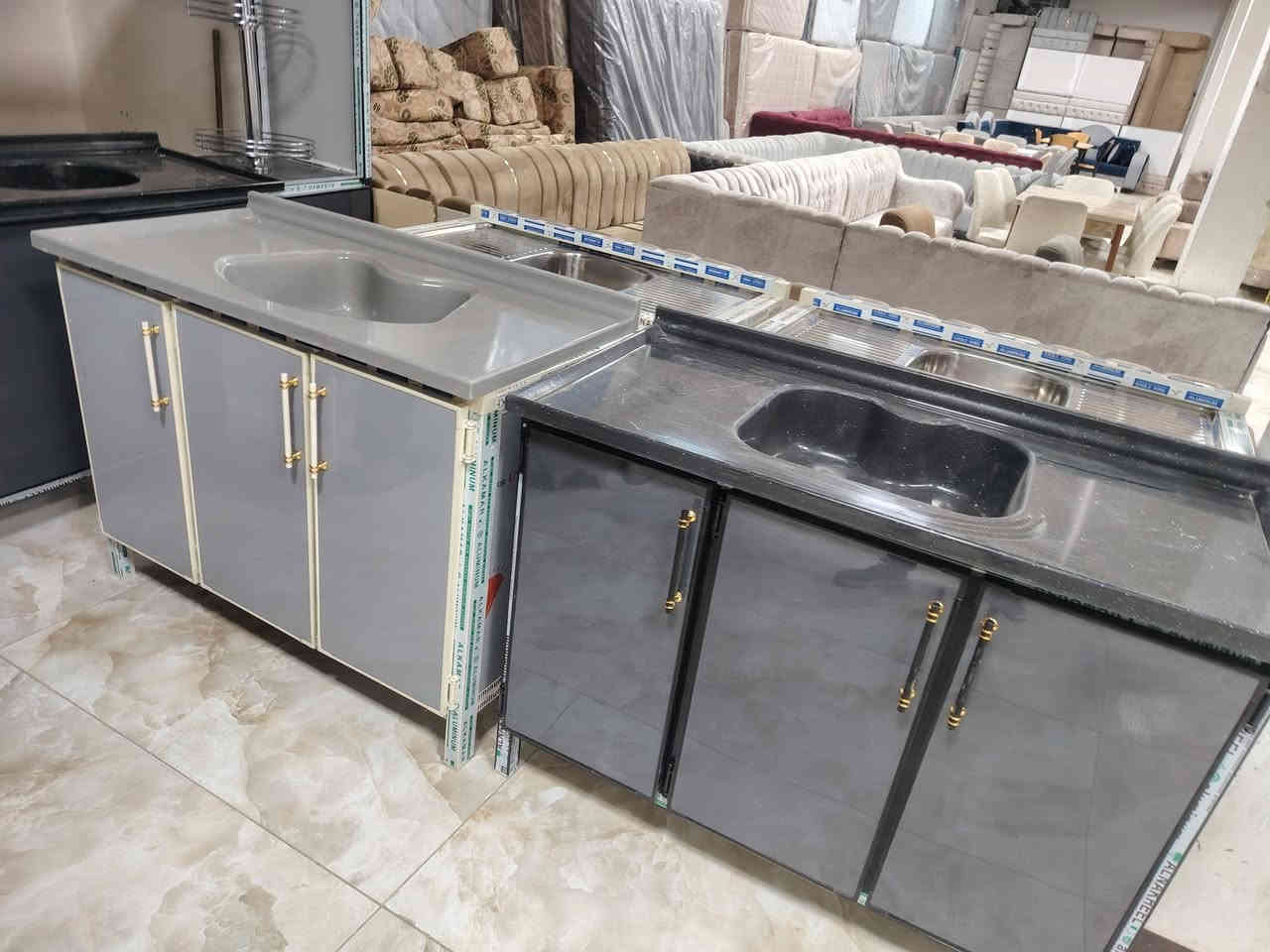 ⚜️👑 مجمع ابو بلاش للاثاث 👑⚜️.
جميع اللوان متوفر مختلف المديلات والقياسات صار عنده مراوس القديم بالجديد صار عدنه نضام القصد📌 العنوان كربلاء طريق الحر مجاور معمل الثلج  مقابيل الاتحاد الرياضي اي ستفسار الاتصال  يوجد واتساب 👈***********👉👈***********👉
