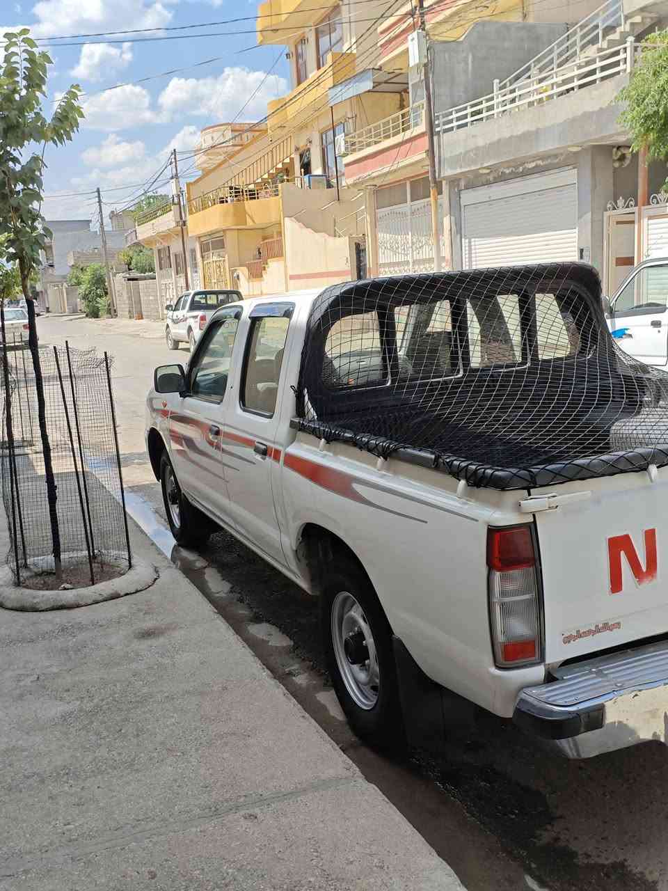 سەرەتا بە ناوی خوای گەورە 
نینسان بۆ فرۆشتن 2006

سەیارەکە بێ بۆیاخە  بەشەرتەی 1000وەستا یەک قەترە بۆیاخی نیە 

سەنەوی تا2031 تازەیە 

چوار تایەی نوێی بۆ بەسراوە

گێڕو مەکینە بەشەرت مەکینە تحمیرە 

سەیارەکە زۆر پاکە 

سحری بای 119گەڵا مەجالێکی کەم 

ژ.م ***********
