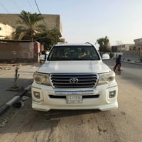 لاندكروز بريميه مديل2012ام الطفايه مكفوله من الصبغ ماعده البارد المبين...