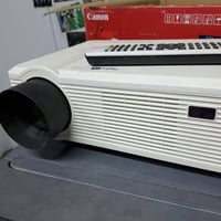 داتا شو  للبيع ملحقاتها كامله من كيبل HD وفلاش 8 كيكا وريمونت السعر ١٠...