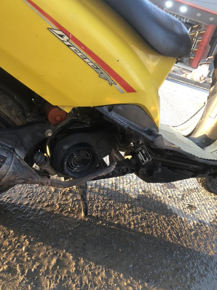 دراجة بريز  دراجة كاملة من كلشي ونظيفة اروح بيهه لغشلي وارجع
مكينة فول ونظافة مثل ماتشوفون كهربائيات كاملة من كلشي بك لايت تجي تفحص 
٣٥٠ وبيهه مجال 
حلة شارع المهندسين


**إذا كنت صاحب هذا الإعلان وتريد حذفه لأي سبب، رجاءا أرسل رسالة إلى الدعم الفني**