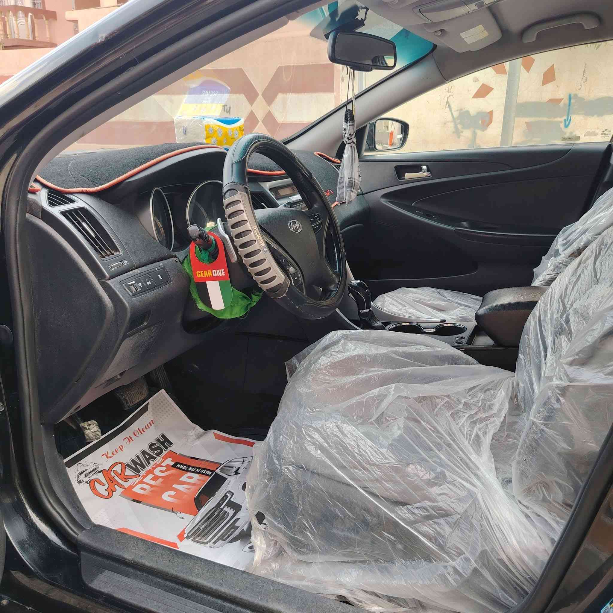 سوناتا 2012 رقم كركوك دولي شرط التحويل محرك GDl توربو گير محرك خير من الله بيها صبغ چامرلغ وبونيد بدون دواخل السياره جاهزه طخم تاير نضيف باتري جديد مواصفات فول بصمه البوب بصمه بس مو سلايت السياره بسمي تحويل مباشر السعر 98 بيها مجال قليل مكان السياره حويجه داخل ***********
