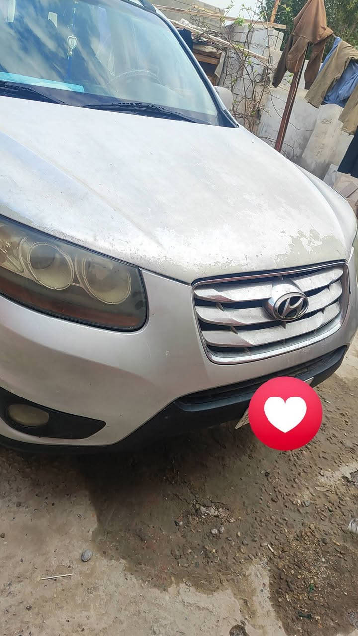 السلام عليكم سياره سنتافي 2400 وارد امريكي السياره  ## ملاحضه السياره بيه كازكيت السعر 115 للاستفسار اتصل ع الرقم *********** ++ السياره بغداد بأسمي
