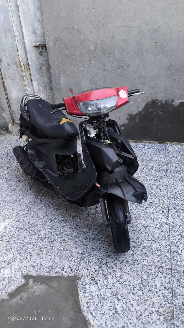 السلام عليكم فراشه للبيع نضيفه محرك نضيف ***********
