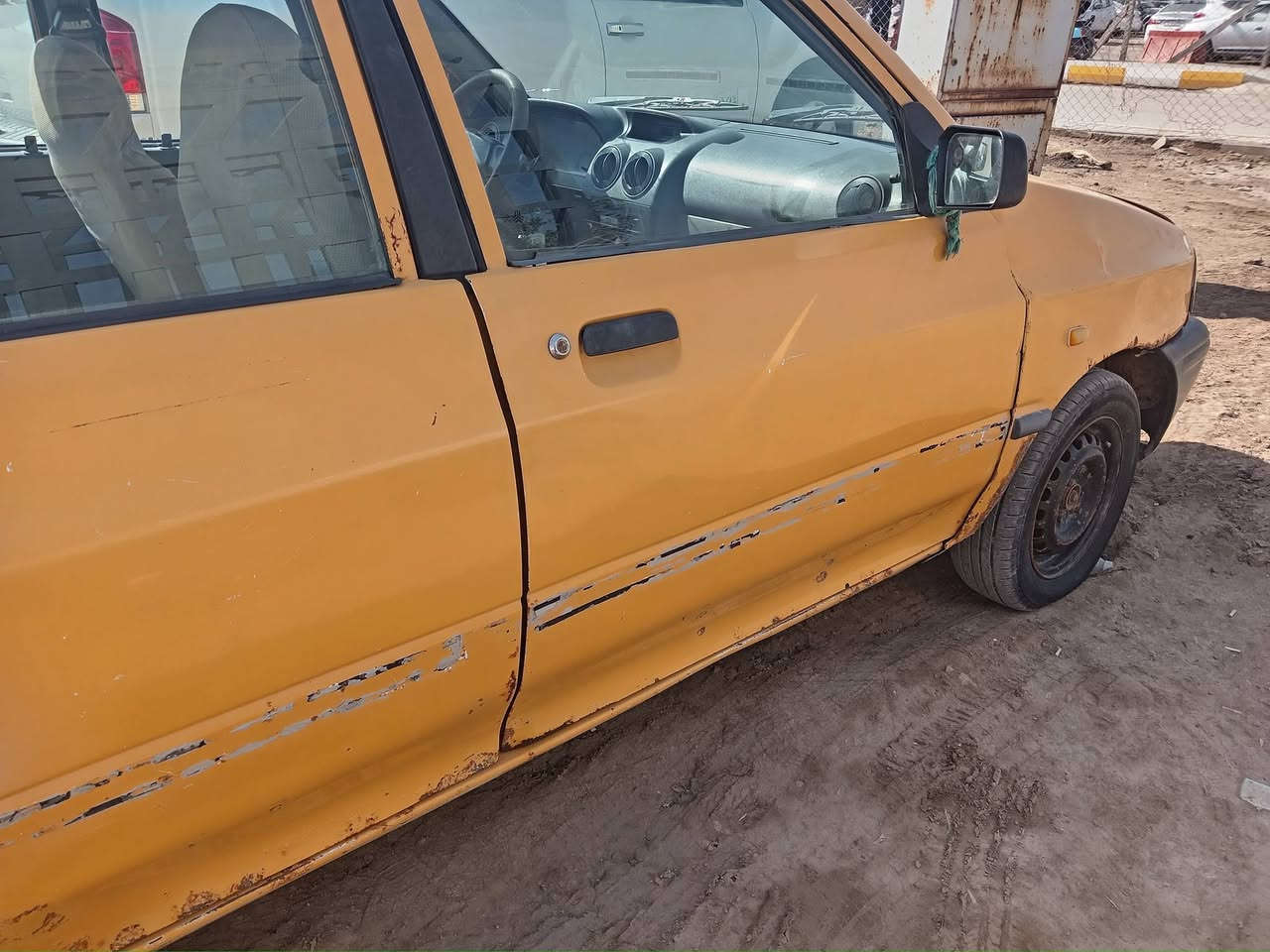 السلام عليكم سايبا للبيع موديل 14 رقم صدامي راعيه موجود عندي رقمه بس مغلق السيارة مطلوبه غرامات 100الف هيئه مامسجله ابيع كوم حديد السيارة كير مكينه بل جيس تبريد شغال حداديه صارلي يومين من شديتهه السيارة جاهزة بس انكر سويج السعر مليون و 750     العنوان الديوانية قضاء الشافعيه ***********  مكلف بل نشر اتصل عل رقم
