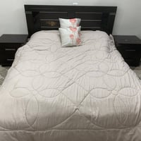 غرفة نوم • قابل للتفاوض