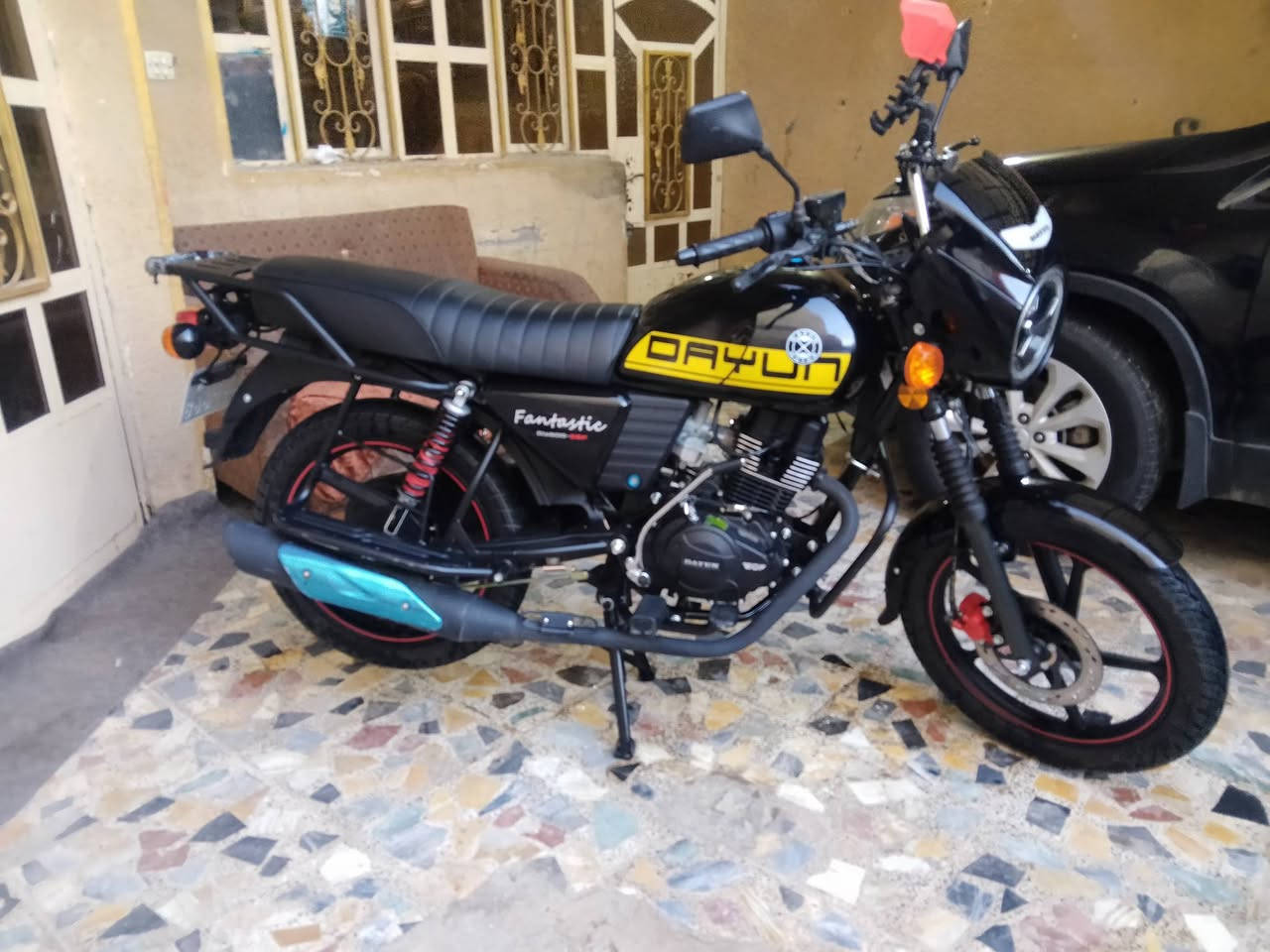 ألسلام عليكم شباب 
دراجه دايون موديل 25 
نازله بشهر ال12
على وضع الشركه رقم أنگليزي سليمانيه 
للأستفسار ألاتصال على الرقم 
***********
