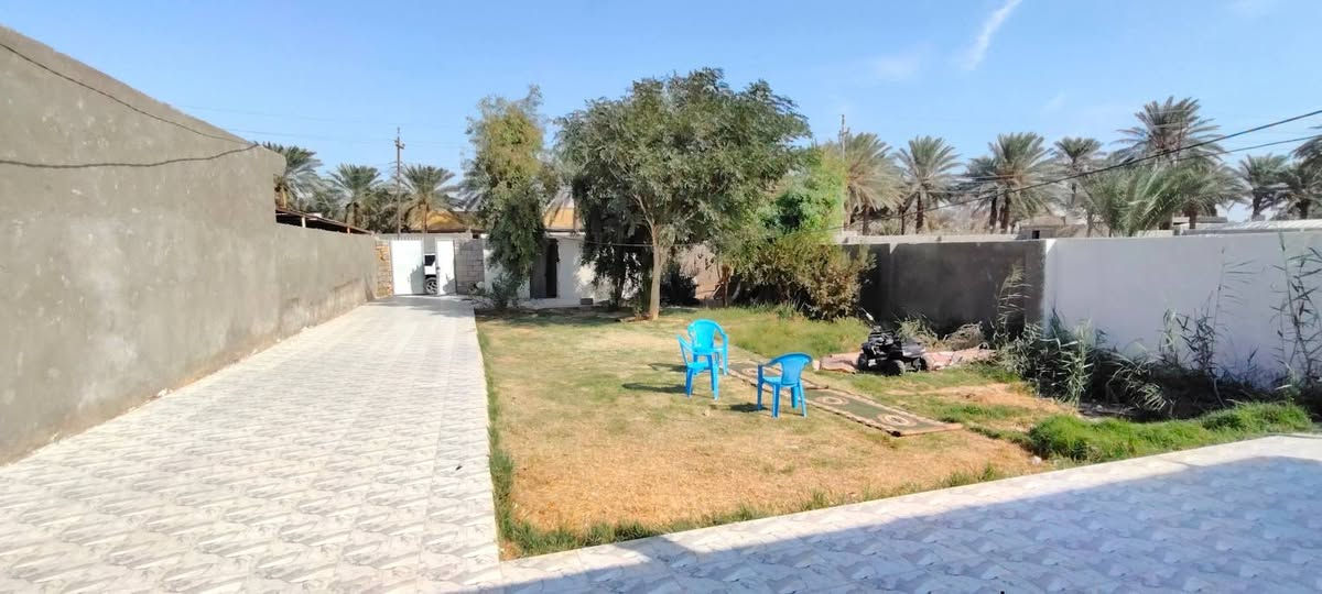 يا الله دار للبيع مساحه 1000 متر حي الحكيم الثانيه قرب السيطره الجديده بناء طابوق يتكون من غرفتي النوم هول صالح مطبخ كراج حديقه على نفس النزله شارع 20 متر قرب الشارع السعر 53 وبيها مجال للشره
الاستفسار مراجعه مكتب دلالية حسن البيضاني  رقم المكتب ،،،،***********
عنوان المكتب حي لحكيم قرب سيطرة القديمه للاعلان عن عقاراتكم  أو المراسلة على الصفحة أو إرسال 
العرض ع الواتساب  
ليس لنا الحق برفع سعر العقار أو خفضه عملنا يختصر على تقديم أفضل الخدمات العقاريه وترويج العقارات ونشرها ع مواقع التواصل الاجتماعي على حسابي الخاص على الفيس بك توجد مجموعة عقارات تجارية سكنية دوانم زراعية مستعدون بيع وشراء العقارات نستقبل كافة العروض الزراعيه والطابو في مدينة الكوت
رقم المكتب          حسن البيضاني.     ***********
