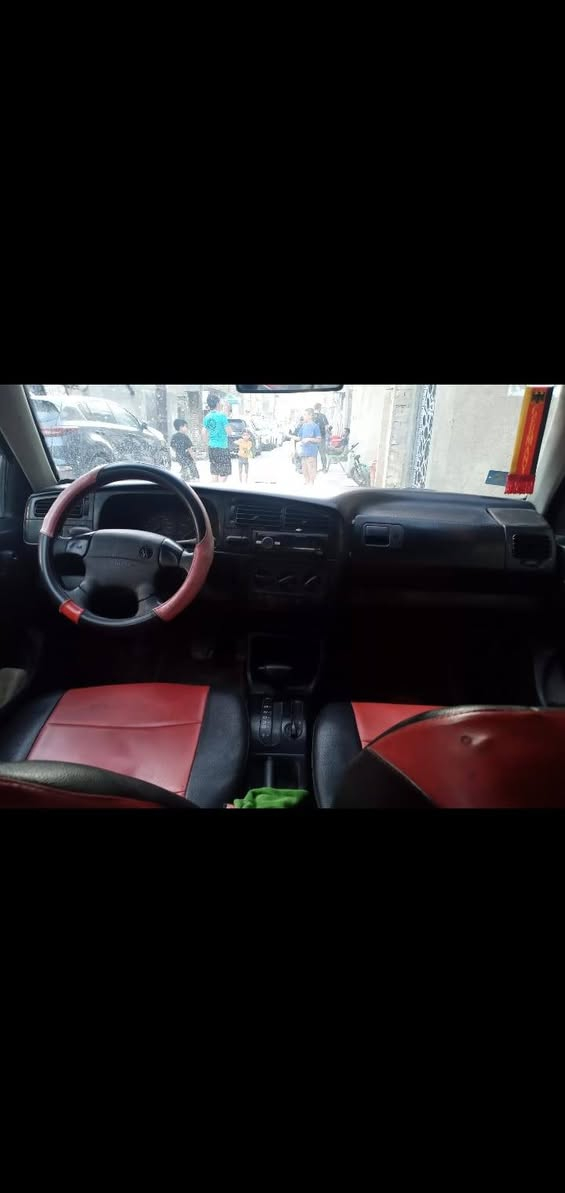 سلام عليكم ورحمة الله
كولف  ولوان اسواد 
مديل ٩٣  كير اوتو  محرك 200 بل طرش  صدر امامي وخلفي جديد  تبريد  ثلج  تفه  سيار كهربائي كله شغاله  ويل كب
 رقم بغداد  بسمي   شرط تحوبل   اي نقص ما بيه  سياره حلوه احله من صور   مروس حسب قناعه  45 بيه مجال ***********
