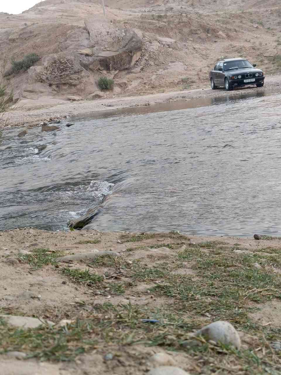 بي ام  حجم 520  محرك مفتوح السيار فول بس كير عادي تبريد تحكم مريم اربع جوم كهرب سلايت فول  صبق جماليه بدون اي ضرر شرط محرك كير شرط كابون بيه شرط التحويل البيع او مراوس  حسب القناعه ***********
