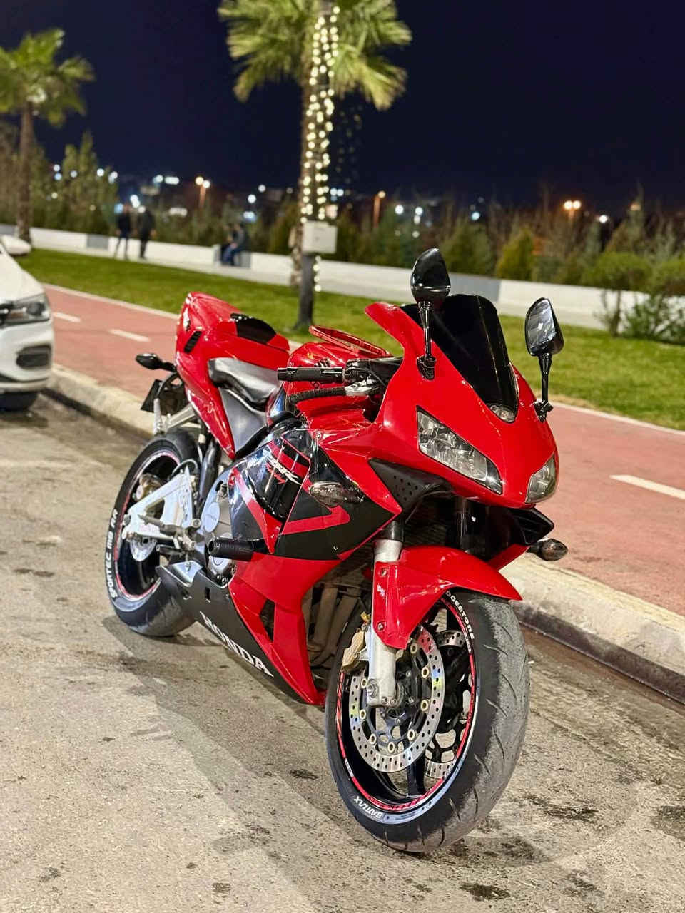 کاکە چۆنن  بۆ فرۆشتن
600RR
2004
مەکینەی کەپسە 
ماتۆرەکە هەڵگیراوە
٥٧هەزار ڕۆشتوە
سفرە ماشەڵا
لە وێنەکانا بە جوانی دیارە 
لە روو بەروو ٢قات جوانتر نەبوو گەلەیکە 
بیانوو بڕە
تازە رۆنی تێکراوە
مەسرەفی نیە
سعری ٢٧گەڵاو مەعامەلەیەکی کەم
لە سلێمانیە
رەقەم/*********** السليمانية, العراق
