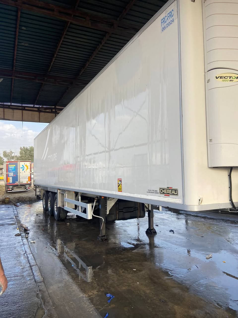 للبيع براد شيرو 2012 سمك 5 رتفاع 265 منفيس  مامشتقل بل عراق ***********
