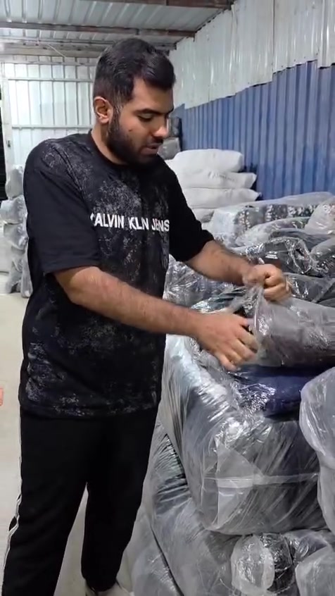 اصحاب التنزيلات الولادي والشبابي والرجالي بسعر المناسب توفر اليوم 
سعر من الف و750 ال 3 و750 فقط 
يوجد توصيل لجميع مناطق العراق


**إذا كنت صاحب هذا الإعلان وتريد حذفه لأي سبب، رجاءا أرسل رسالة إلى الدعم الفني**