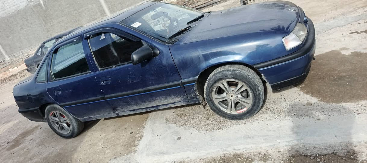 سلام عليكم اوبل فكتره موديل ٩٢رقم انبار انكليزي سنويه مشروع وطني لل ٣٠هزه جديد محرك وكير نضيفات داخل نضيف كهربايات كله شقاله السياره جاهزه من كل شي صدر نضيف السعر ٣٣وبيه مجال الهاتف مكان السياره الفلوجه الصقلاويه ***********///***********
