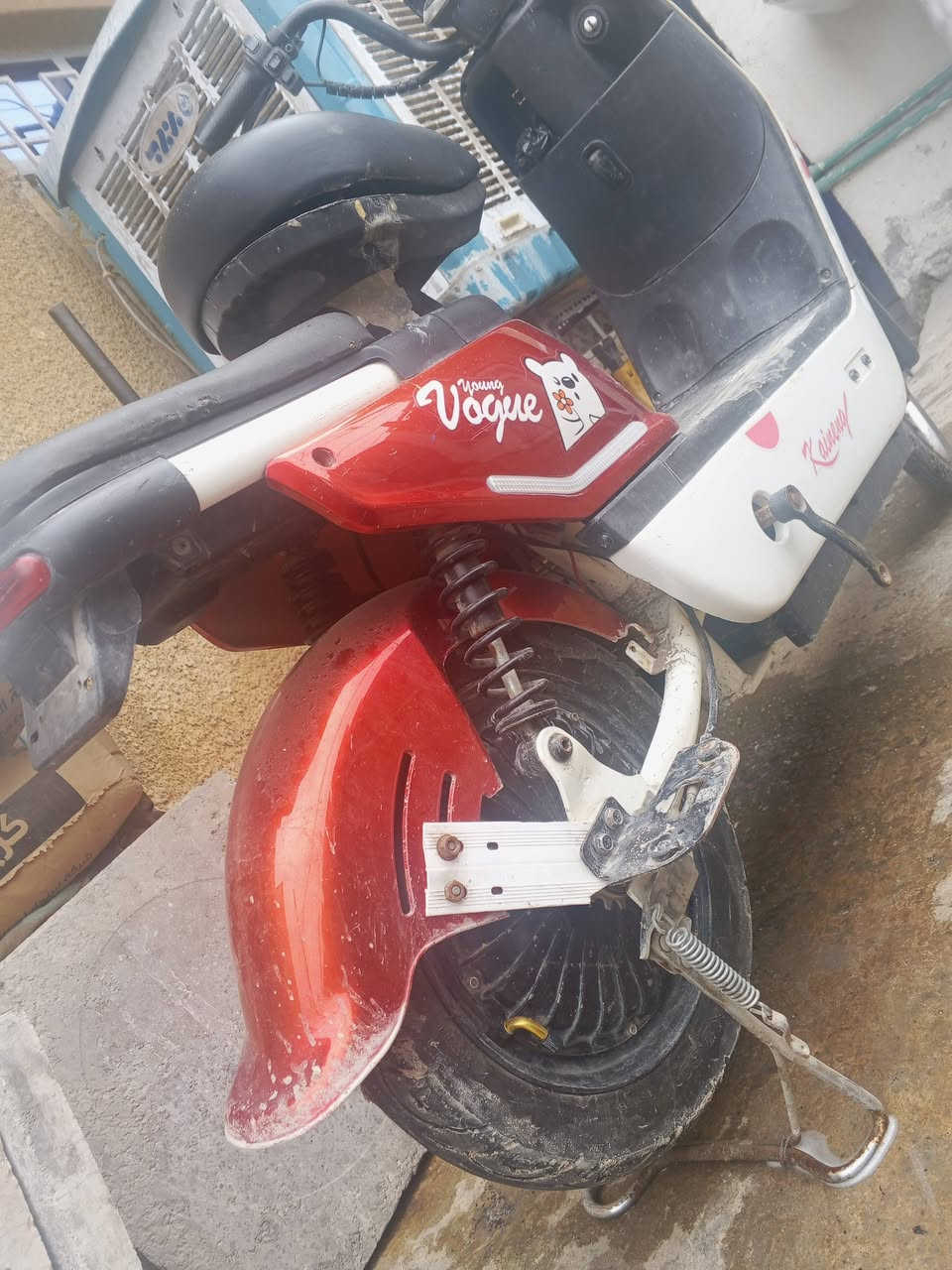 السلام عليكم دراجه شحن للبيع اي نقص ما بيها سعر 100 الشراي يطب خاص ***********
