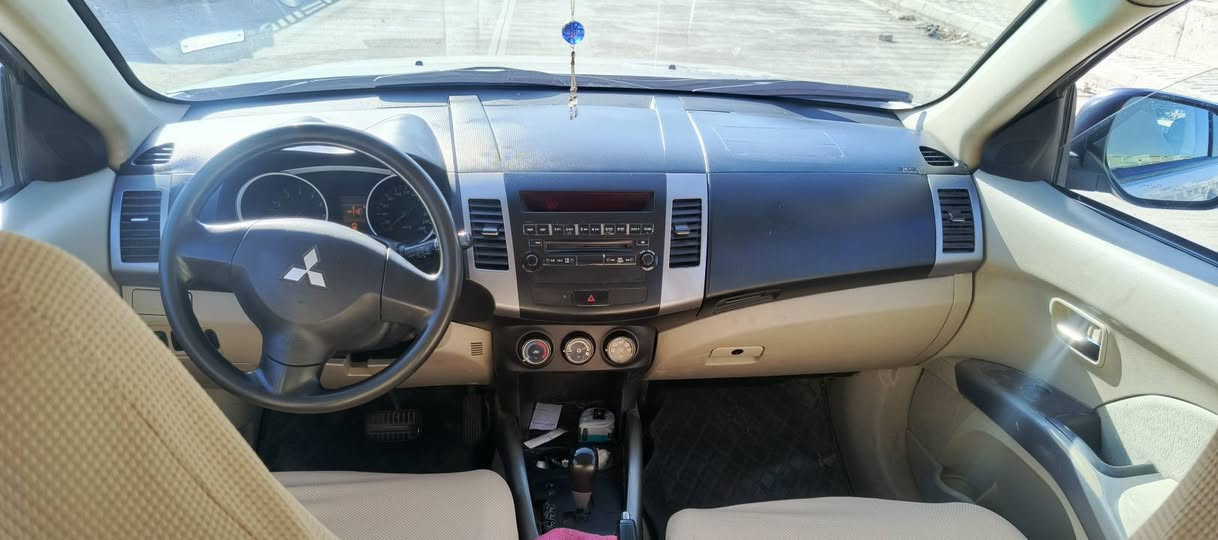 ئۆتلانده رمۆدیلی 2012گێر ئۆتۆماتیک سپۆرت و ده بل ئه کسل دژه خلیسکان و ده رگابه سمه یه جامو ئاوینه ی کاره بایه مه کینه گه وره ی مه رغوب ره قه مه وسه نه وی تازه یه تا2031بۆیاخ 3 بارجه ی هه یه سعری 98 گه لاو مه جالیکی که م  
ژ. خاوه نی *********** السليمانية, العراق
