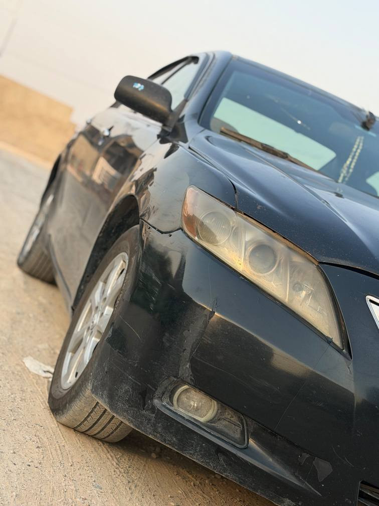 السلام عليكم 
للبيع او للمراوس بسوناتا فورتي سيراتو النترا وانطي فرق 
كامري ٢٠٠٧ اصل ٦ محور ٢٢٠٠ ام الجف 
سياره خير من الله مصبوغه حزام ضربة جاملغ فقط والبقيه صفاحه نضيفه وحلوه 
تبريد كير مكينه خير من الله 
السياره السياره باسمي 
السعر ٧٤ وبيه مجال وللمراوس دزلي صور خاص 
*********** بلاد, صلاح الدين
