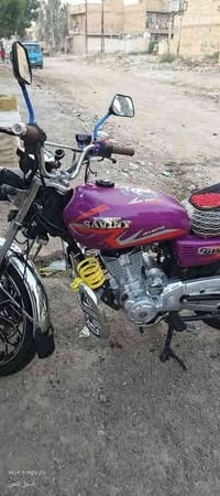 سيفان موديل 24 اوراق/ نضيفه سعر 650 بيهه مجال مكاني بغداد حسينيه الراش...