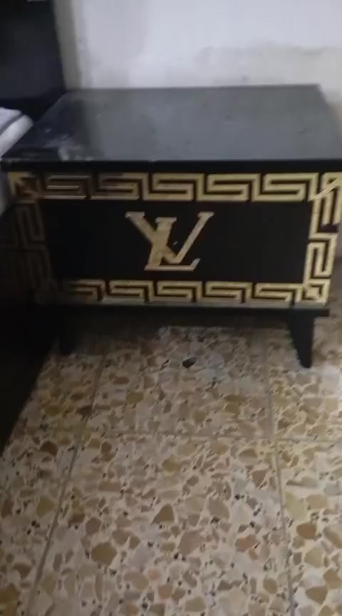 غرفه نوم 5قطع نضيفه جدا فقط المجرات مال ميز تواليت يرادلهن سجج مكان لكويتي /فرع القرغولي السعر 250وبيها مجال للشراي مستعجلين عالبيعه


**إذا كنت صاحب هذا الإعلان وتريد حذفه لأي سبب، رجاءا أرسل رسالة إلى الدعم الفني**