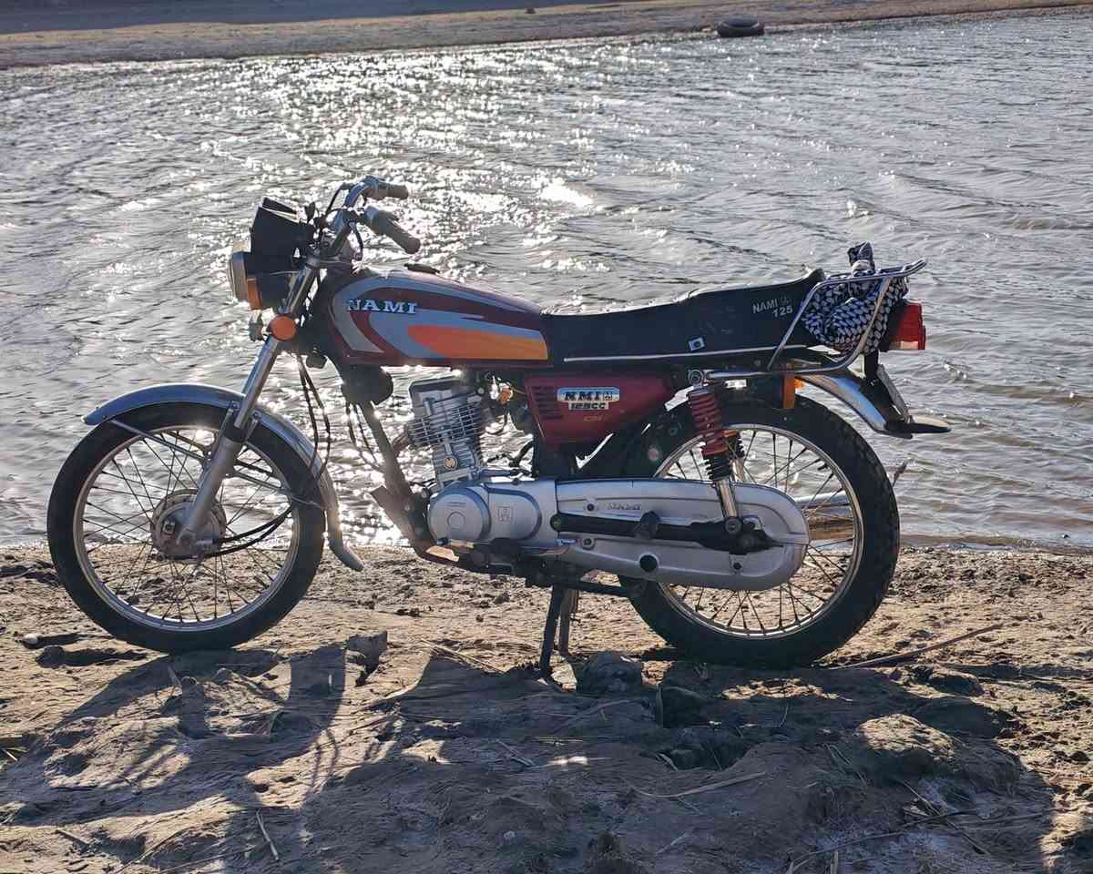 سلام عليكم للبيع دراجة نامه موديل ٢١ كلها بلادي مامفتوحة شرط بلادي افحص وين ماتريد تاير خلفي جديد باتري جديد مرقم مثنى سنويه لل٢٧ بسم ولد صاحبي مداور ثاني يوم بمليون و٢٥٠ وبيها مجال بسيط حق جيه مكاني السماوة منطقة المعالي ***********
