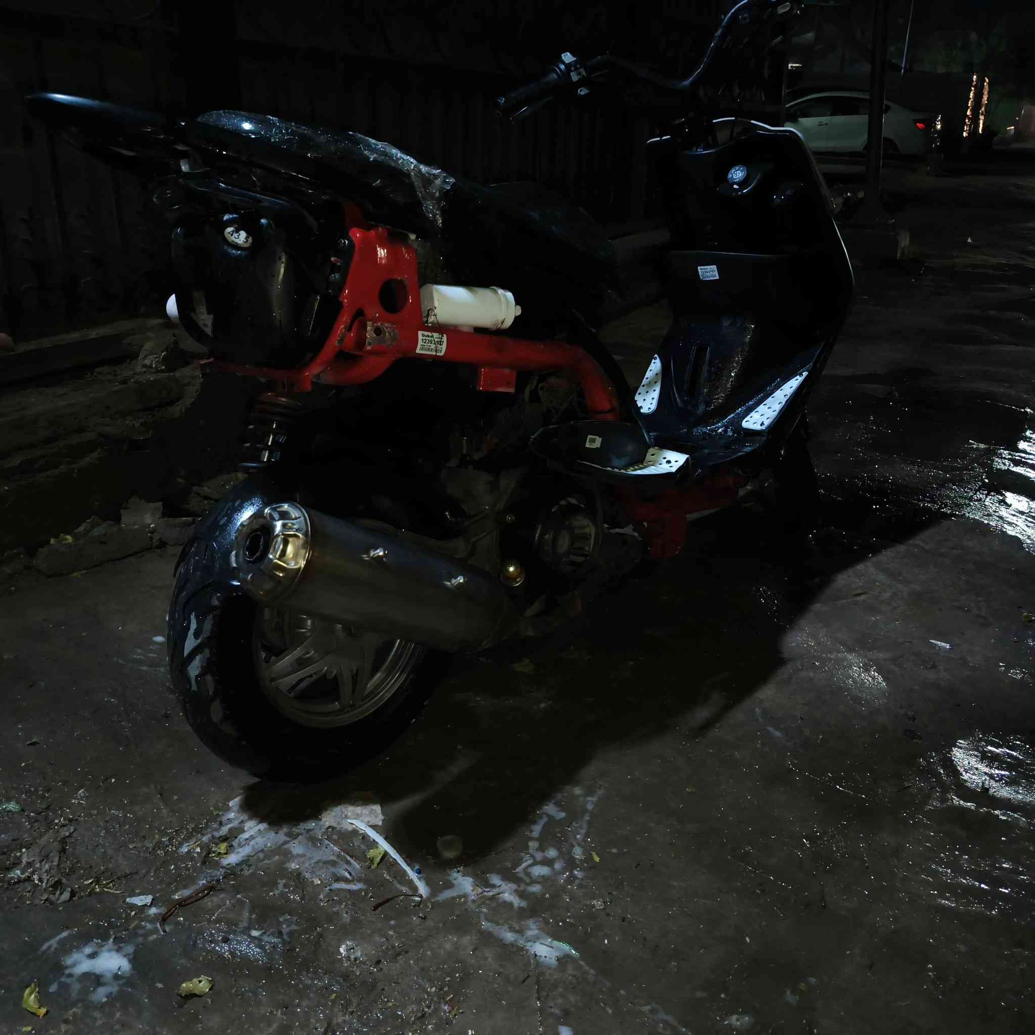 السلام عليكم ماكس عدلة شغالة سلف وهندر نكره لانضوح لاتبخير لاتنقيص مكينه اقل مايقال بحقها ناعمه اي صوت مابيها دراجة بيها صجميه اصلية وصدر اصلي وبيها ويالة امامي وخلفي رياضي ودبل خلفي RGS وكلجات رياضي دراجة ناعمه حيل وشلعتها كلش قوية سعر الدراجة 375 وبيها مجال رقمي *********** مكاني بغداد الشعب
