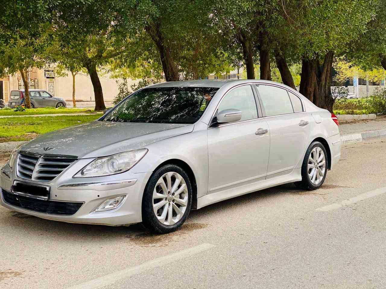 جنسس مديل 2013امريكي حادثه جاملغ وبنيد  صبغ وباب توحيد لون  باقي السياره مكفوله من الضربه والصبغ سياره جديده وجاهزه حداديه تخم تاير محرك وكير مكفولات محرك 6سلندر مواصفات شاشه كامره تحكم استيرن بصمه تشقيل بصمه ابواب داخل بيجي كشنات جلد وكهربائي مري شفط رقم أربيل دولي السعر 84مع مجال للأستفسار ***********مكان السياره كربلاء( مكلف بالنشر )
