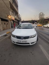 ا السلام عليكم كيه سيراتو خليجي موديل ٢٠١٢ فول 1/1 تحكمات جهتين. فتحه....