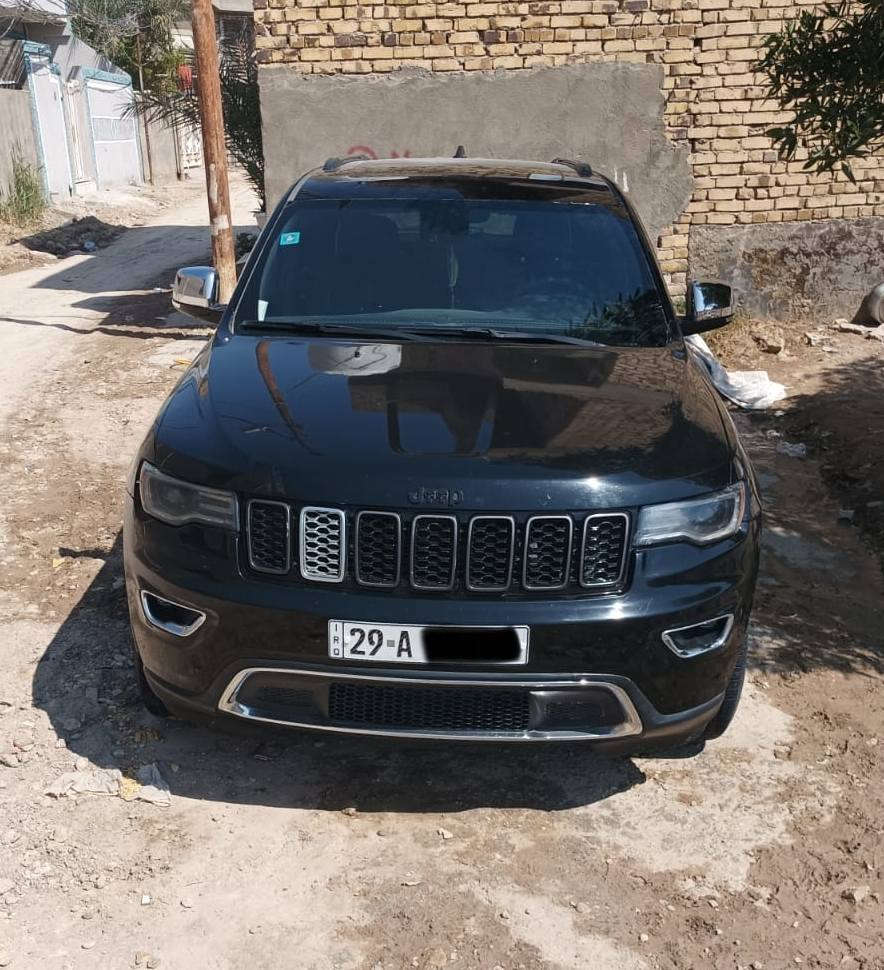 🚗 للبيع: جيب كراند ليمتد 2017
📍 مكان السيارة: بابل – مركز المدينة
📞 للتواصل: ***********
📊 المسافة المقطوعة: 125 الف كم 
🛠️ المحرك: 6 سلندر – 3300cc

السعر مناسب جداً 🔥 
اكتب تعليق ويوصلك السعر خاص 📩 

• فول مواصفات فئة Limited 

⚠️ أضرار السيارة:
• وارد أمريكي
• صور الحادث مرفقة مع الصور
• ضعف في المحرك

📌 تفاصيل إضافية:
• رقم السيارة: واسط الدولي الجديد
• باسم المالك تحويل مباشر
• لون السيارة: أسود

السعر مناسب جداً 🔥 
اكتب تعليق ويوصلك السعر خاص 📩

