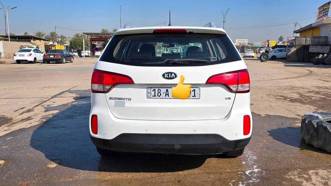 سورنتو 2014 رقم بابل دولي
6 سلندر 
7 راكب 
مكفوله عده ربع چاملغ خلفي موضح بالصوره
***********
187 وبيها مجال 👍
