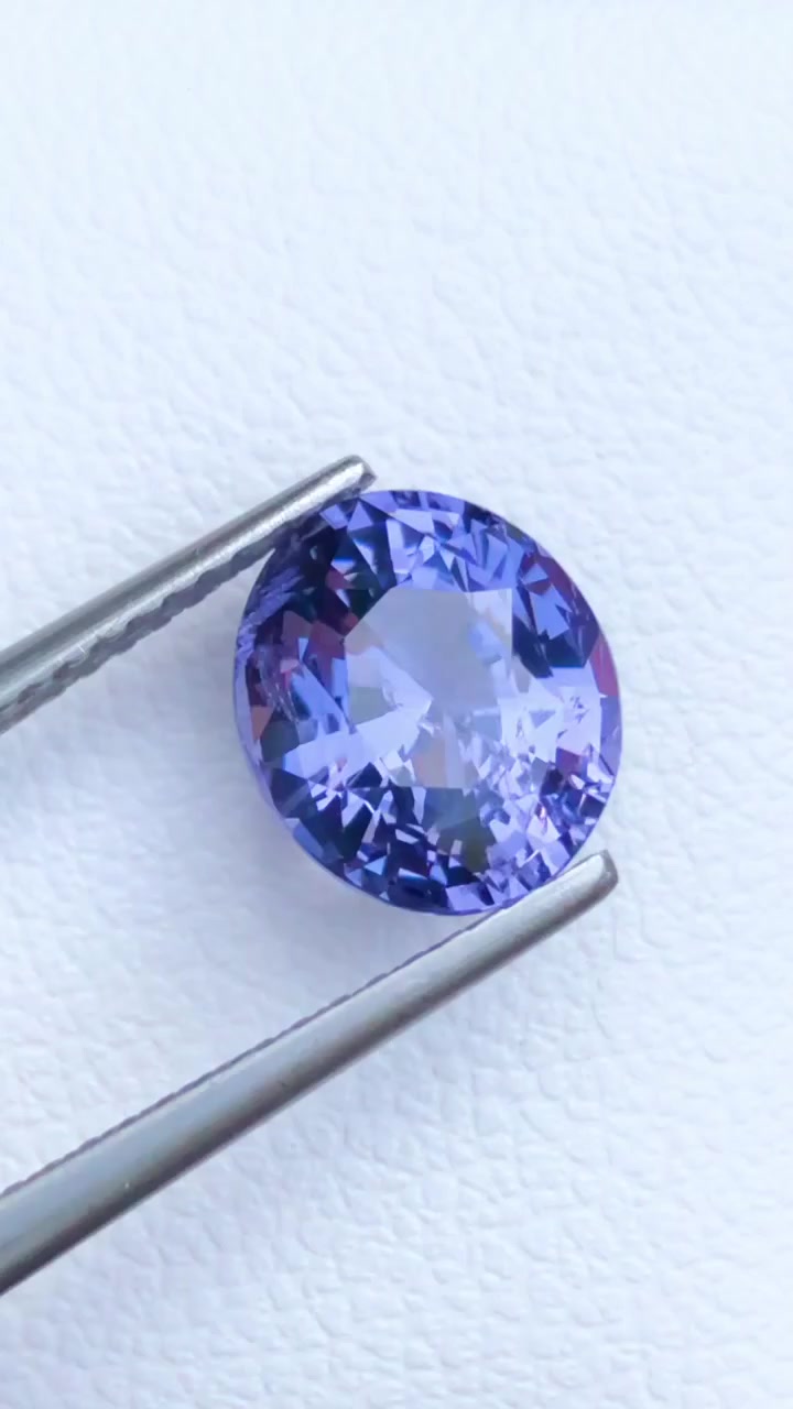 Purple blue to Purple pink Colour-Shift Spinel from Tanzania, Nature’s Own Mood Stone!
A masterpiece of nature, refined for those who appreciate true beauty.

A must-have for passionate collectors and visionary jewellers seeking timeless elegance and distinction.

Item Description :

💎 Gemstone : Colour Change Spinel 
⚖️ Weight : 2.99 Carats 
⏱️ Dimensions : 8.72 × 7.61 × 5.78 mm
🔬 Clarity : As shown in the video 
🌎 Origin : Tanzania 
⚗️ Natural : Unheated and Untreated 
📜 Certification: AIG Certified 

💰 Price : Dm Thank you
✈️ Worldwide Delivery
#stone #ruby #gems #stylish #viral #fyp #world #simple #tourmaline #viralreels #viralvideos #venezuela #instagram #facebookpost #viralreelschallenge #viralreelschallenge #viraltiktok #video #fyp


**إذا كنت صاحب هذا الإعلان وتريد حذفه لأي سبب، رجاءا أرسل رسالة إلى الدعم الفني**