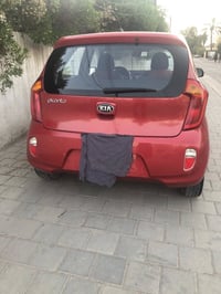 كيا بيكانتو موديل 2015  خليجي للبيع فقط السياره مكفوله من الضربه والصب...