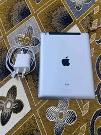 ايباد ابل • العاب • شاحن
