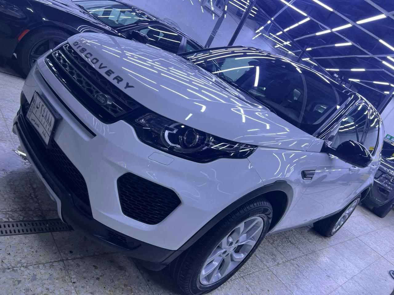 للبيع  أو للمراوس حسب القناعه
 لاند روفر ديسكفري موديل 2018
 ماشي فقط 40 ألف كم
رقم بغداد 
 خليجي – سردار
 بدون ضربة أو صبغ
 محرك 2000 توربو
 التحويل ثاني يوم

 الموقع: حي البنوك
 للتواصل: *********** بغداد, العراق
