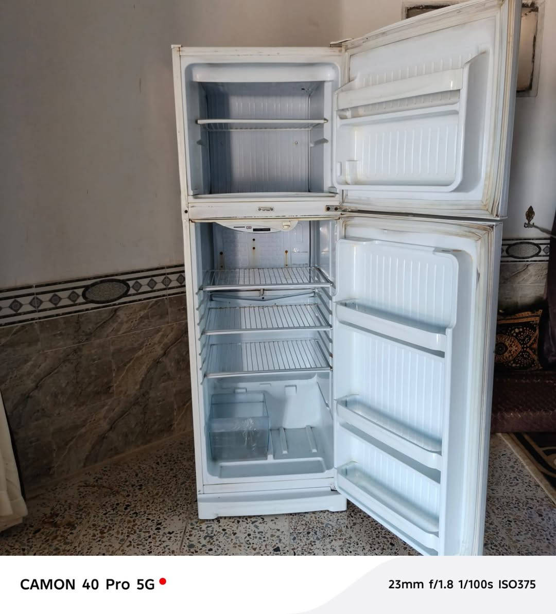 ثلاجه كونكرد شرط التجميد للبيع سعرها 200وبي مجال للاستفسار اتصل ***********
