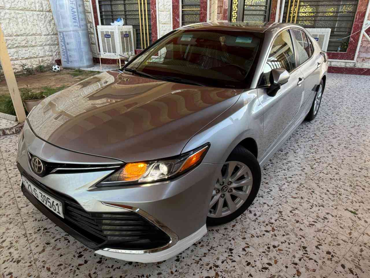 السلام عليكم بسعر مناسب 178وبيها مجال بسيط بيع نقد بدون مرواس بدون قصاد 
CAMRY
2020لون سلفر رقم السلمانيه بسمي سنويه جديد حد 2029
كلين تايتلن سياره بدون قطره صبغ ضرر السياره جاملغ وبنيد مبدل بلاد نفس كود
بدون دواخل بدون اير باك رقم الشاصي
4T1C11AK5LU873158472
مواصفات السياره LE
ويل محسن داخل لونين شاشه كبير كامرا داخل شاشه 
توقف ذاتي  شاشه يدعم كارب بلاي  كشن كهربائي +كشن كنتاره تحكم جهتين مثبت سرعه نضام قياده 
بك لايت شمعه لايت امامي ناصي زنون محرك2500محرك كير وضع شركه برغي مامفتوح ماشيه60الف رادار حجر صلنصه كله بلاد موجود سبير وضع شركه مانازل 
مكان السياره كركوك قضاء داقوق***********
