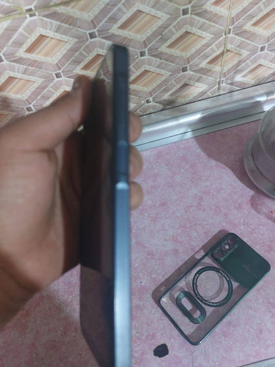 السلام عليكم تليفون لبيع كلش نضيف وذكره 256 لعنوان بصره ابو لحصيب رقم لهاتف *********** بي واساب
