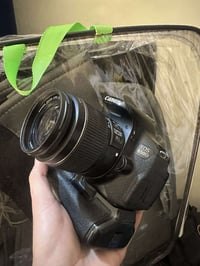 كانون للبيع D650  تواصل خاص او واتساب 07752180180