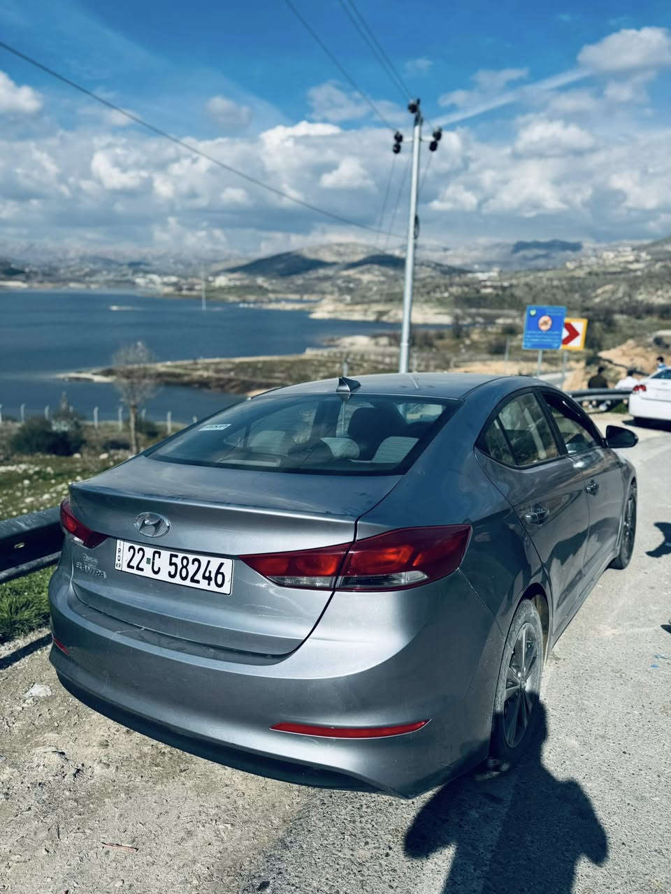 النترا 2017 للبيع مواصفاتها
شاشه 
مثبت سرعه 
محرك 2000 دوش المرغوب
ترحيب led
ثلاث انظمة قياده (ايكو . عادي . سبورت) 
حجر بيئه بلادي (انسه الصرف)
ماشيه 88 الف
رقم اربيل الجديد سنويه ل 2029
كير مكينه تبريد شرط 
سياره نضيفه جداً جداً
 
حادث امريكا موضح بالصور وهنا بالعراق صار بيها جاملغ خلف السايق وباب ورجعتها بلاد بدون دواخل بجم كبس
 
سعرها125 تريد وكاله تحويل بالخدمه
مكان السياره موصل
***********
