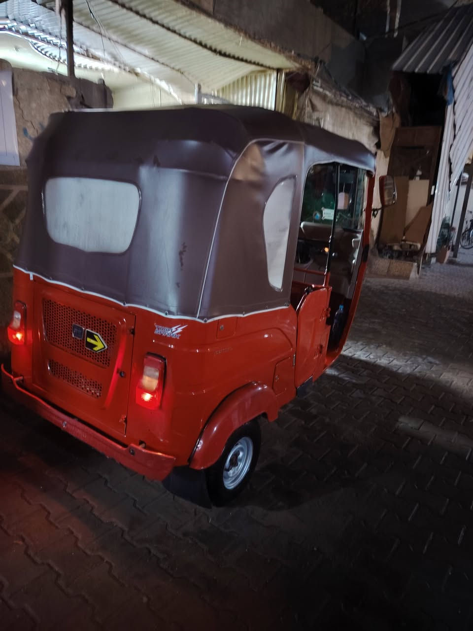 22 شهر 10مضلع رقم كربلاء باسمي سكني بغداد كفالة عامة ماعدا بارد بصيط +طخه بل باب تخم تاير جبلي دوشمة مكينة اكسل كفالة الشراي يتصل ماجاوب خاص ***********
